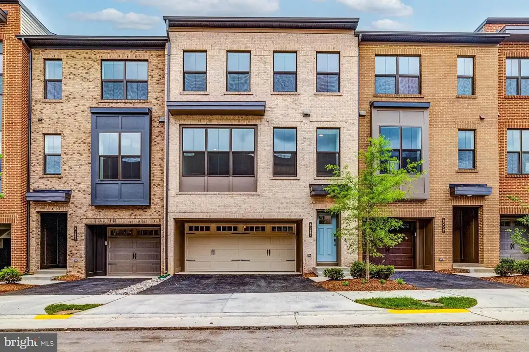 6227 Almerico Pl – photo 1