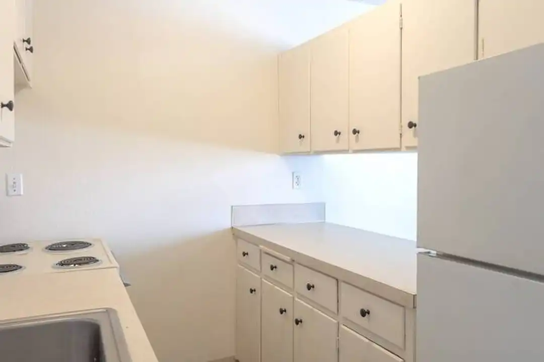 7720 E Burnside St unit 111 - View 4
