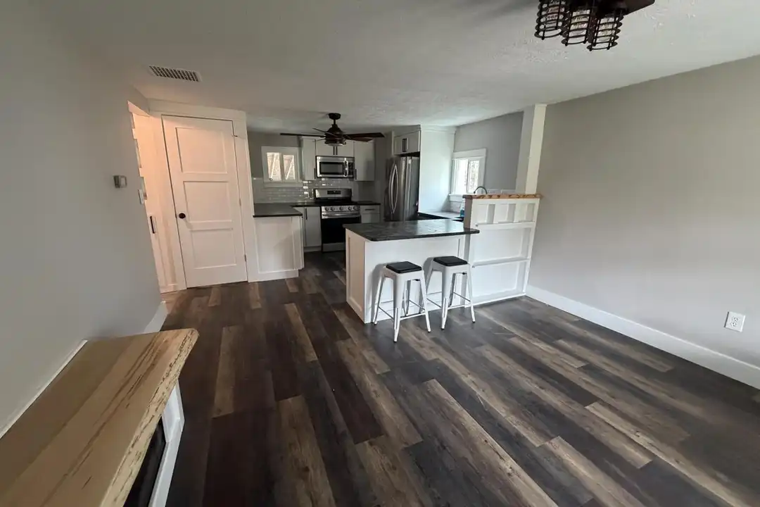 172 1st St – photo 1 of 17