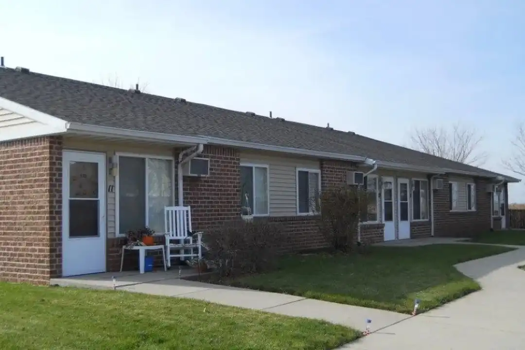 419 N Holly Dr unit 101 – photo 1 of 7