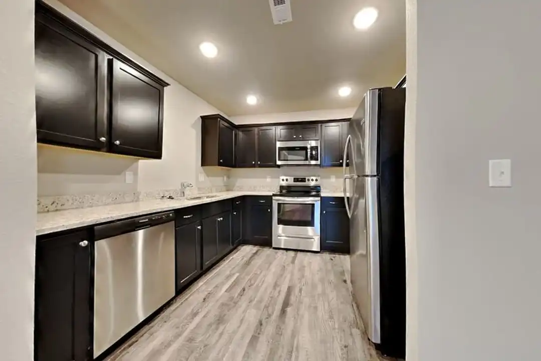 Apartment in Blue Springs - View 4