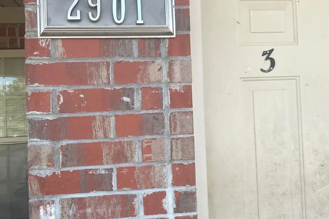 2901 Kennedy Dr #3 – photo 1 of 18