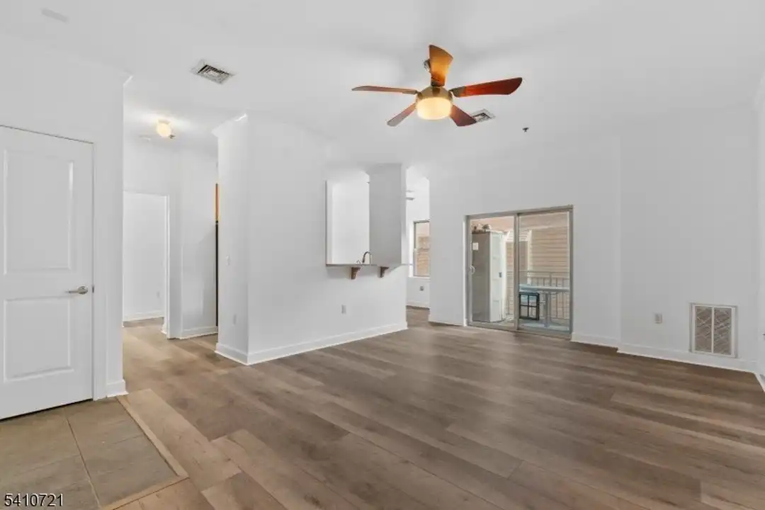 172 Culver Ave #206 - View 5