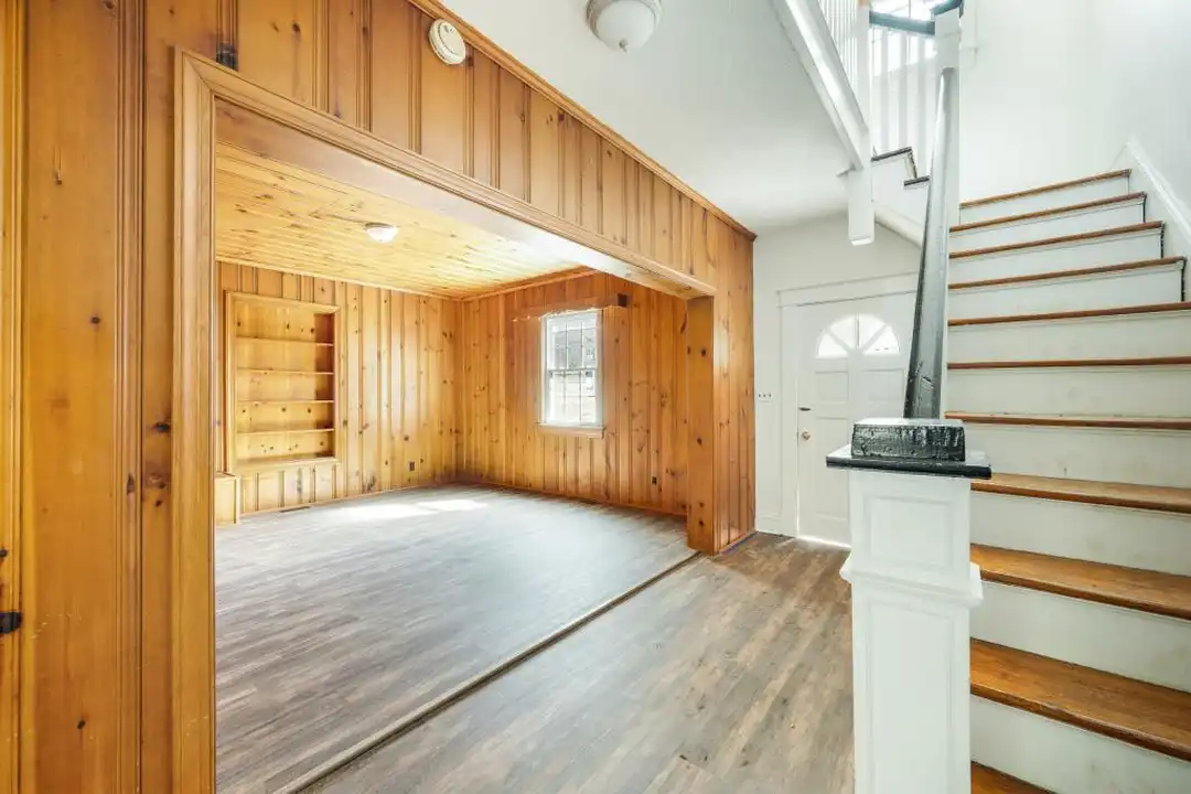 228 Newcomb Dr - View 5