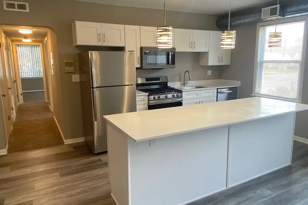WJM Cedar Apartments – photo 1 of 18