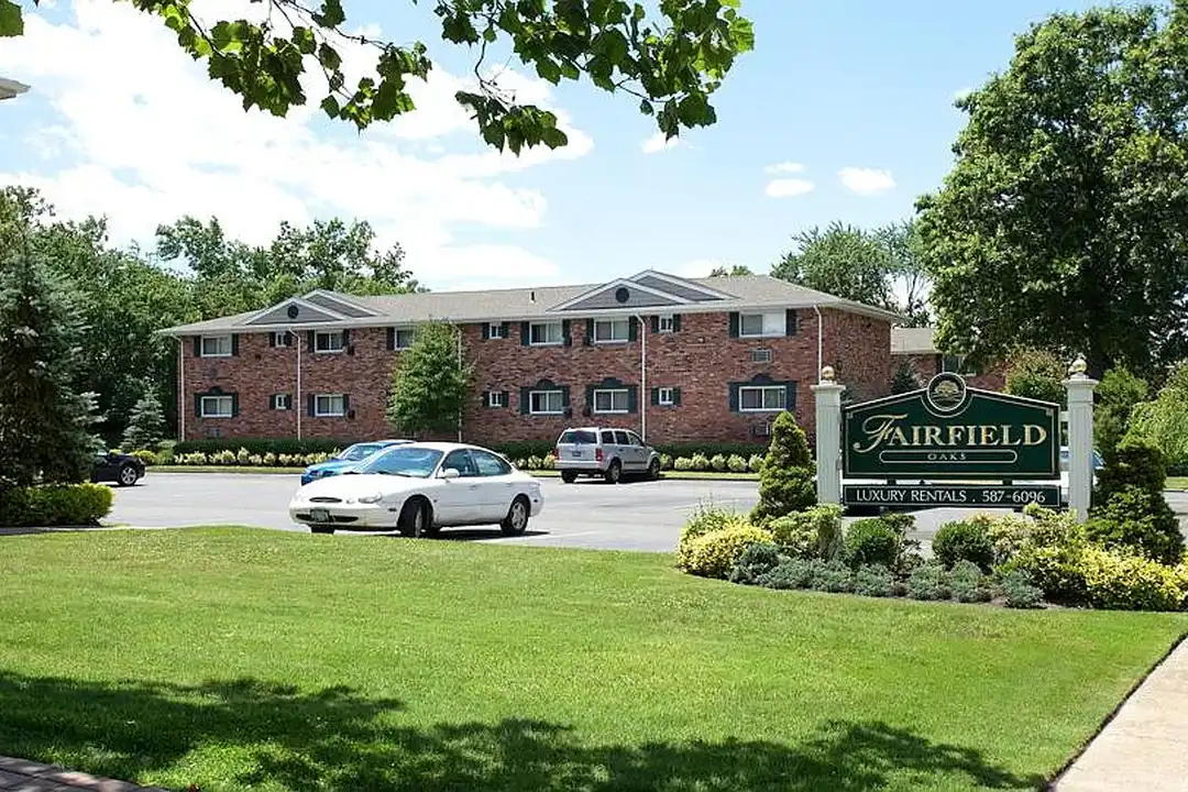 Fairfield Oaks – photo 1 of 10
