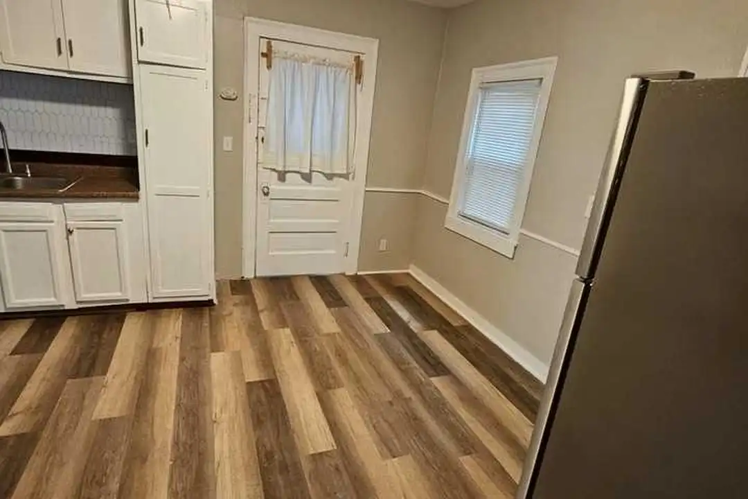 3811 John Ave unit 1 – photo 1