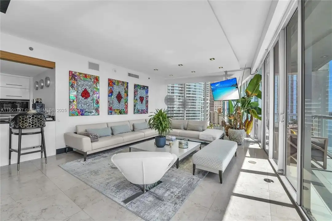 465 Brickell Ave #1001 - View 4