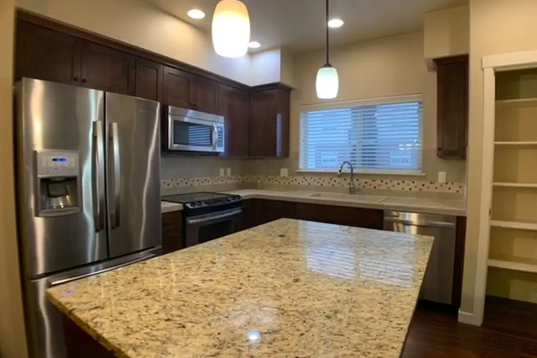 13905 SW Meridian St unit # 310 - View 3