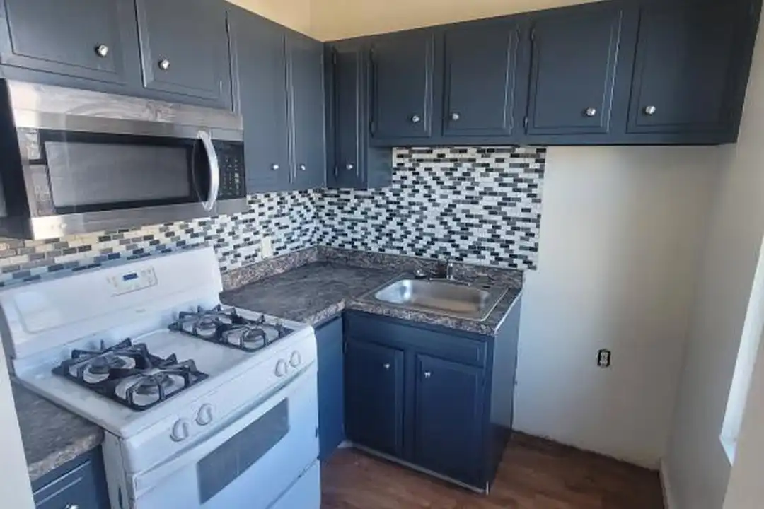 1812 Brownsville Rd unit # 2 – photo 1
