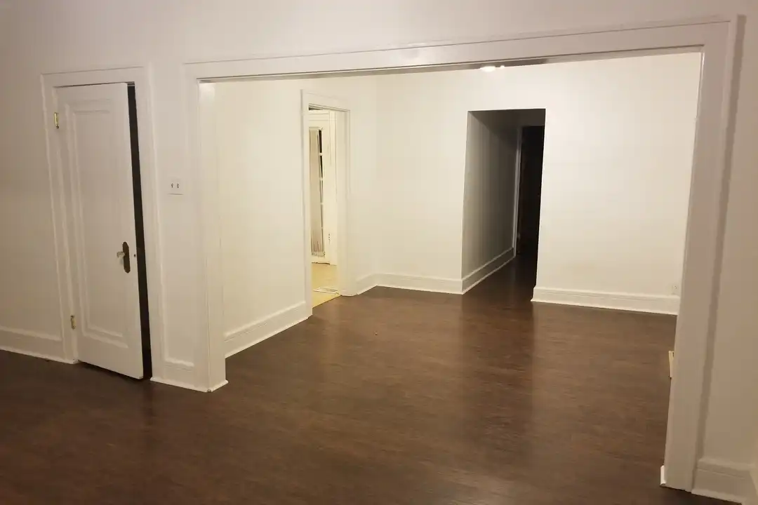6452 Alamo Ave – photo 1 of 19