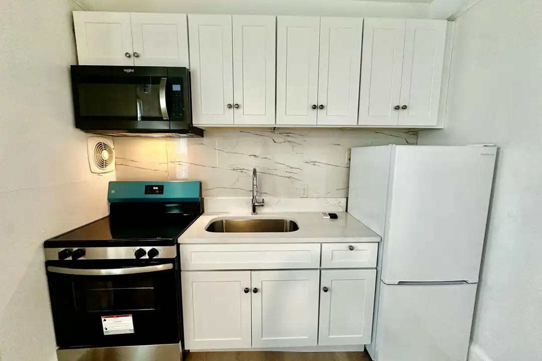 606 Lake Dot Cir unit Unit C - View 3