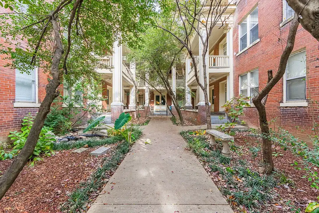 Colonial Apartments - Widok 6