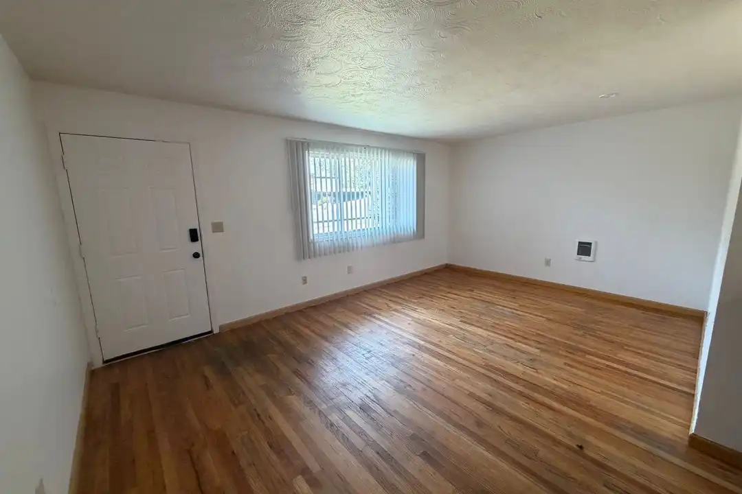 515 S Coeur d'Alene St unit 6 – photo 1