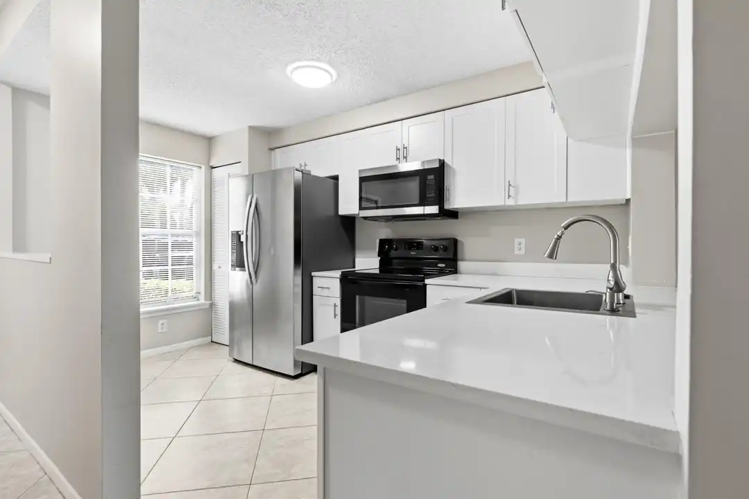 5380 Jubilee Way unit 200 – photo 1