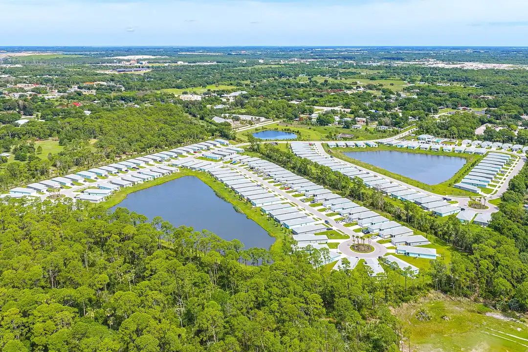 Ravinia St. Lucie - More