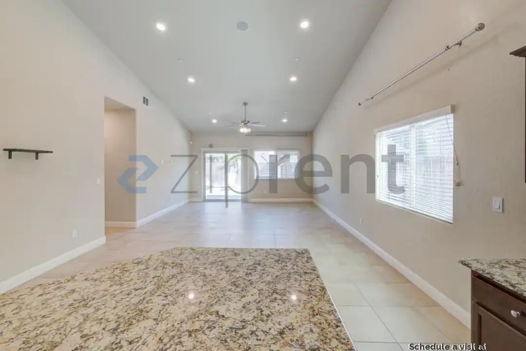 4780 Barclay Way - View 5