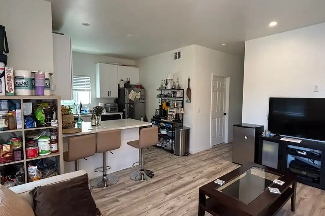4920 63rd St unit 4922 - View 4