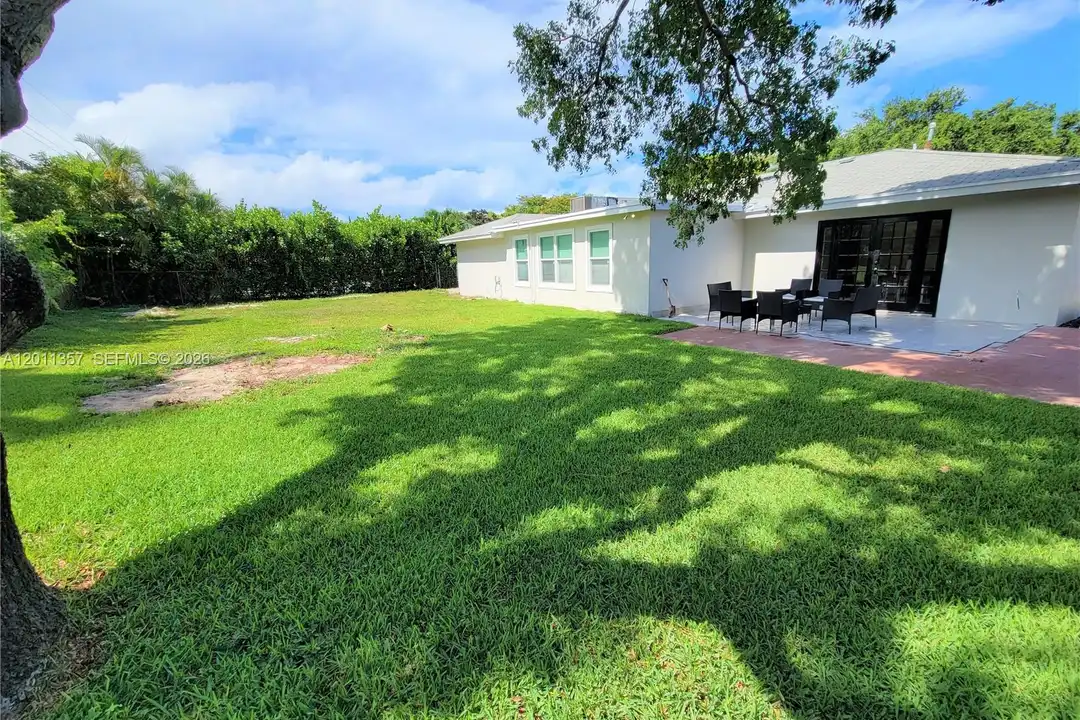 735 Tradewind Dr - View 3