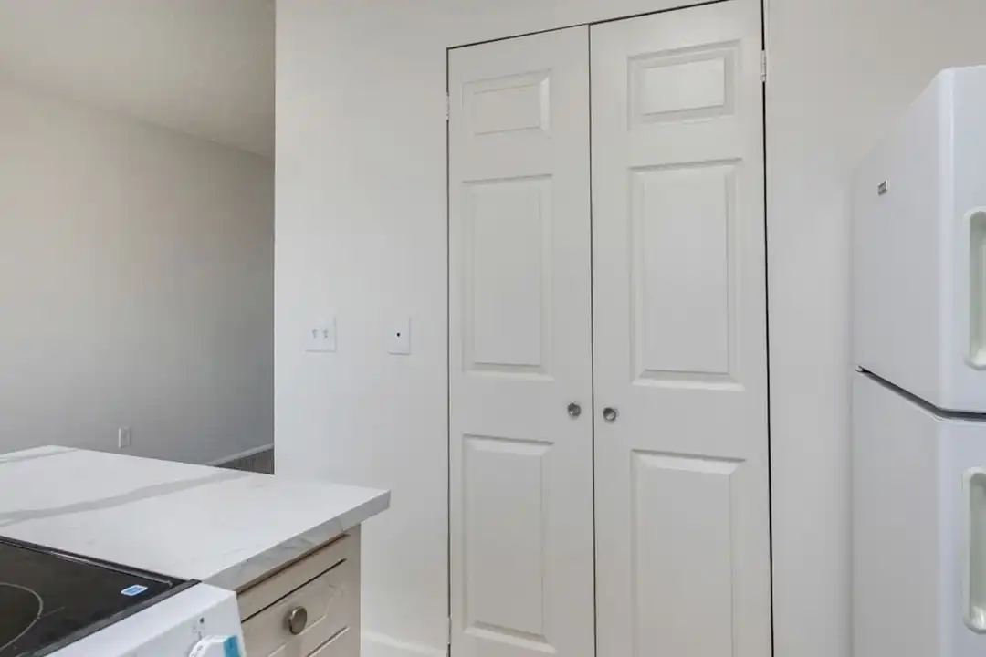 11445 SW Greenburg Rd unit Unit 4 - Więcej