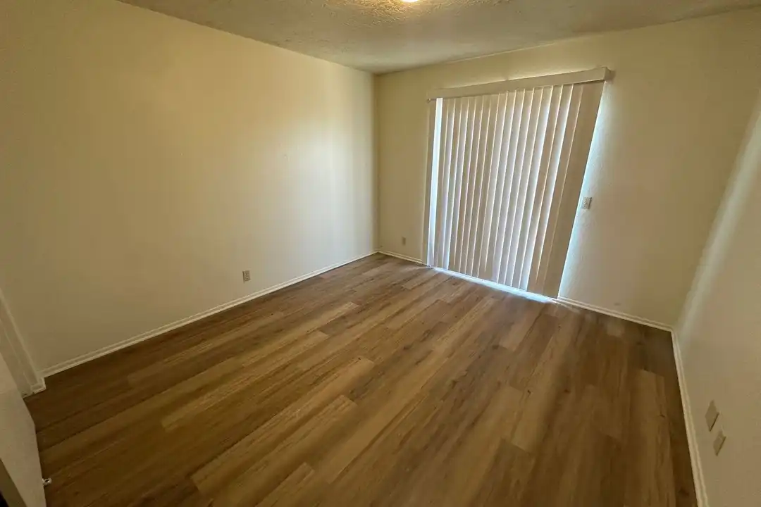 15050 Sequoia St unit 06 - View 6