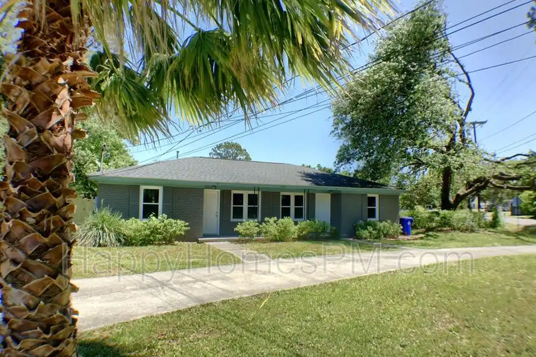 1559 Brookbank Ave unit B - View 3