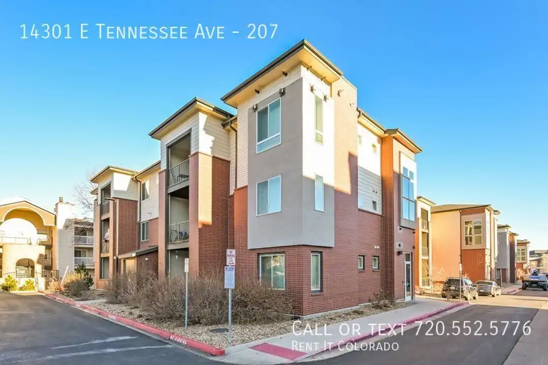 14301 E Tennessee Ave - View 2