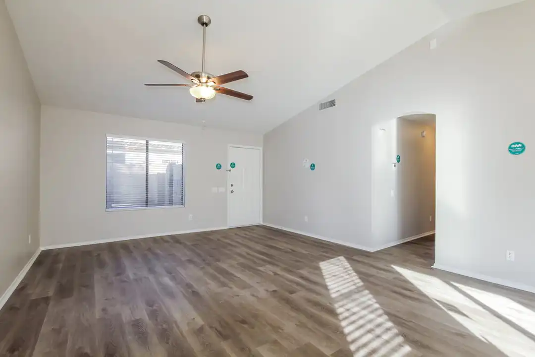 House in Phoenix, Paradise Valley - View 3