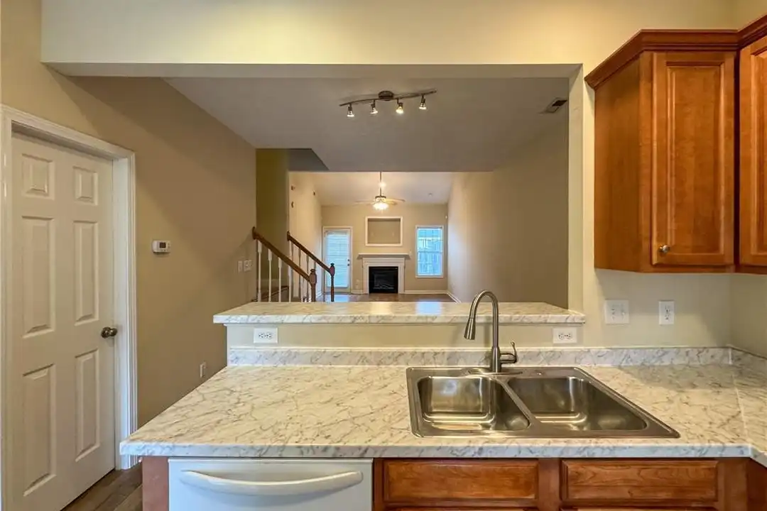3060 Candlelight Dr - View 6
