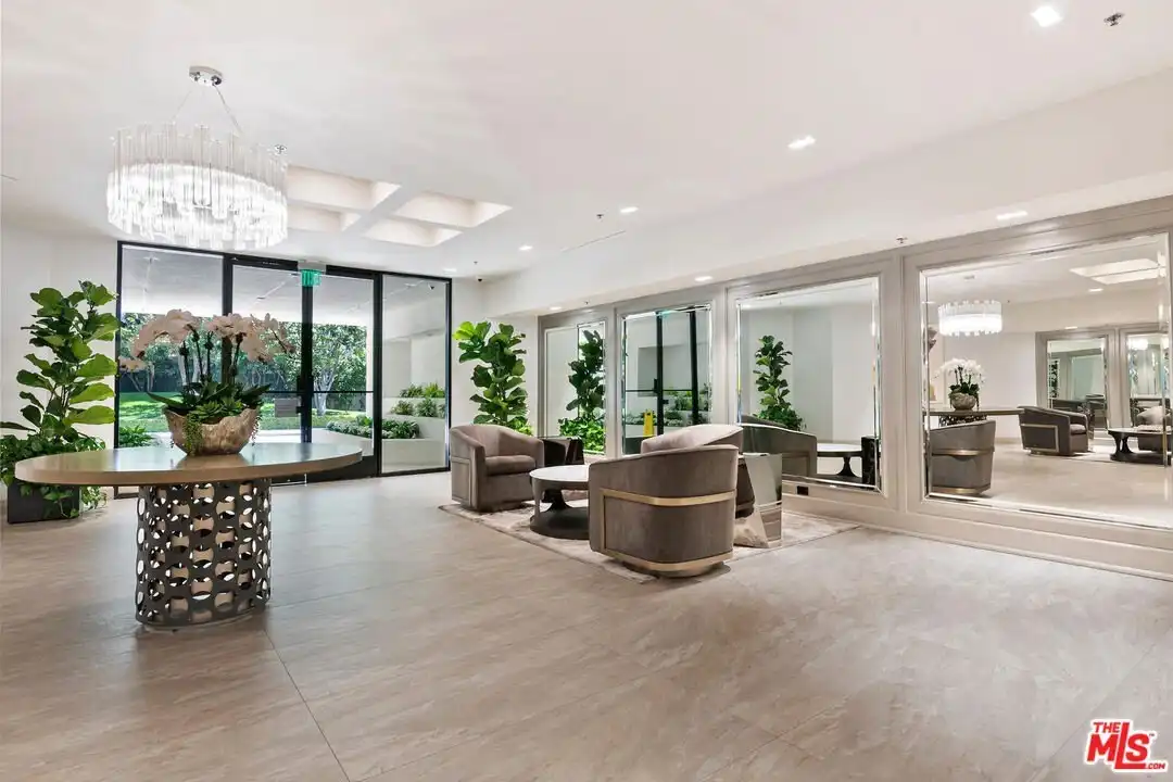 2131 Century Park Ln #118 - View 4