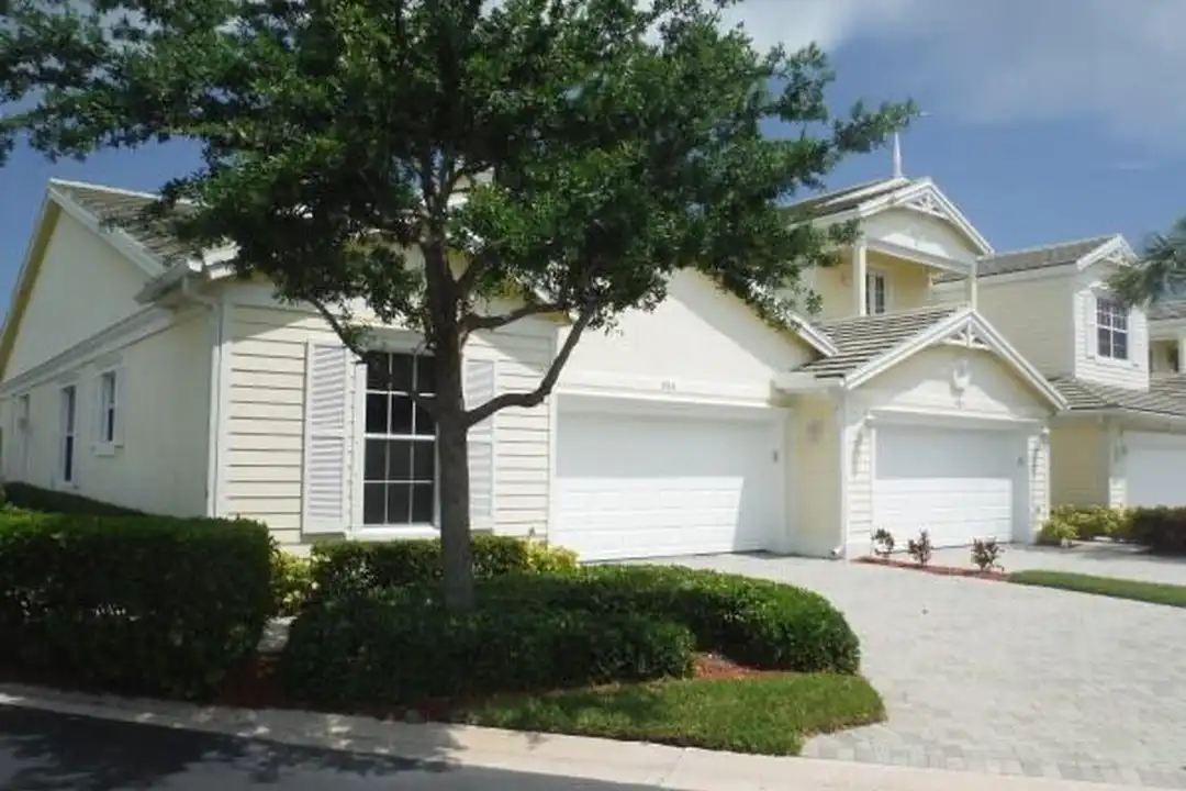 906 Mariner Bay Blvd - View 3