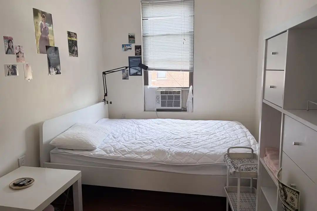Apartment in Jersey City - View 3