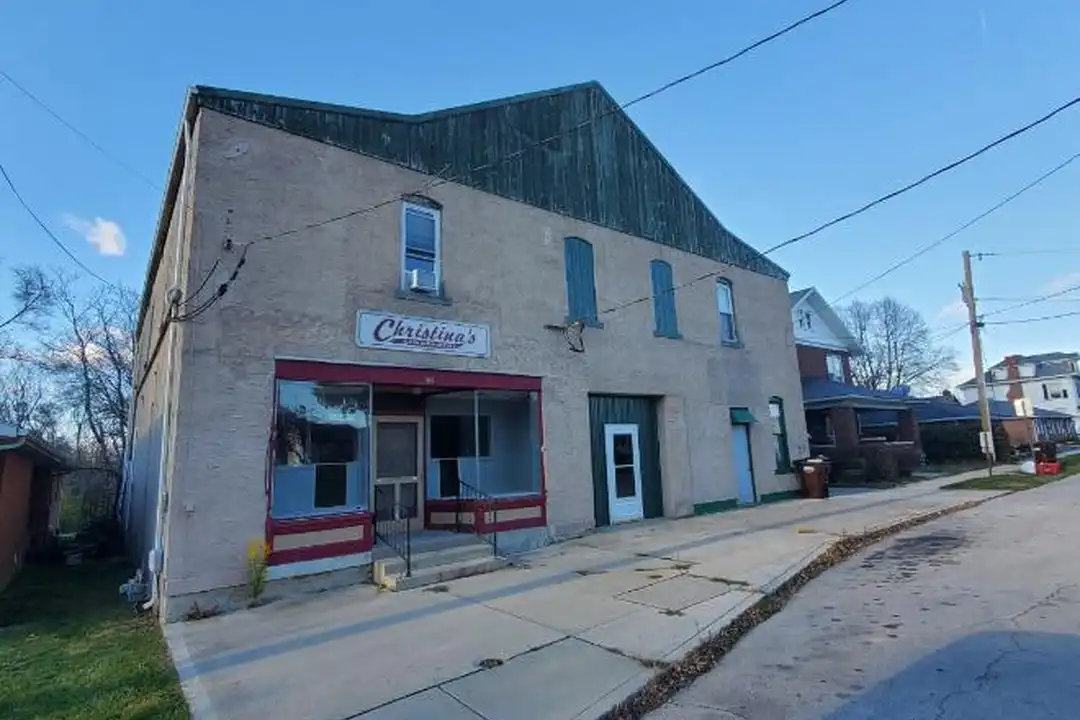 142 W Water St – photo 1 of 22