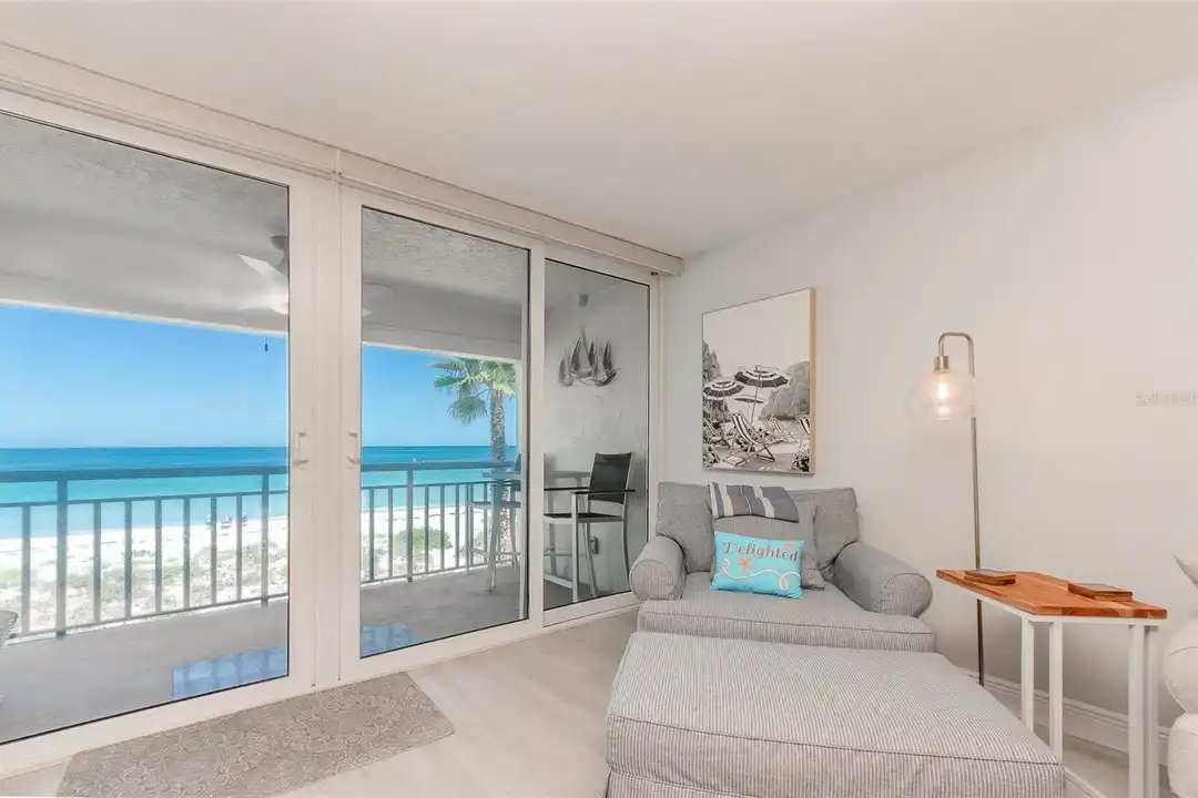 2900 Gulf Blvd #204 - More