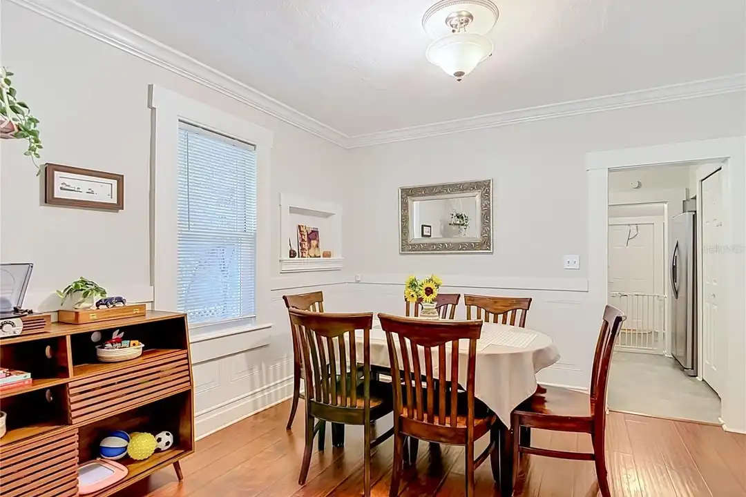 115 E Lambright St - View 4