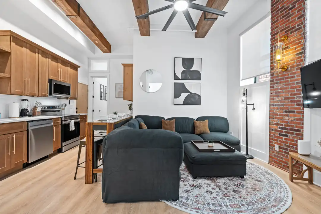 251 Pearl St unit # 207 – photo 1