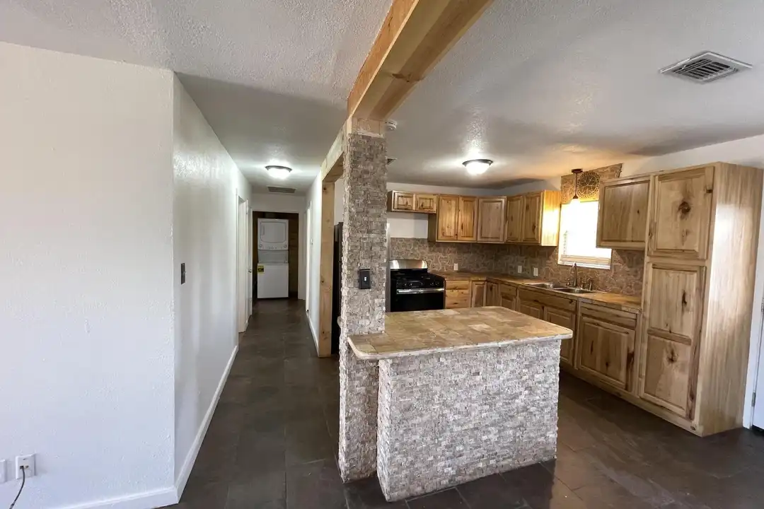4813 37th St - View 6