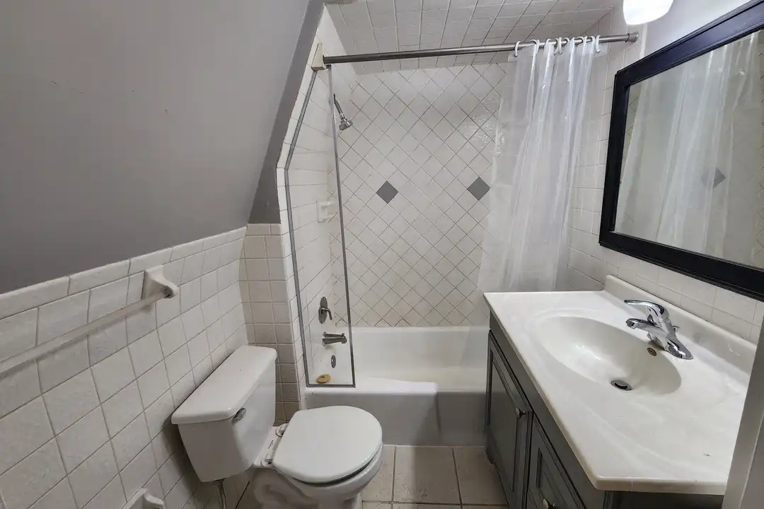3233 17th Ave - View 5