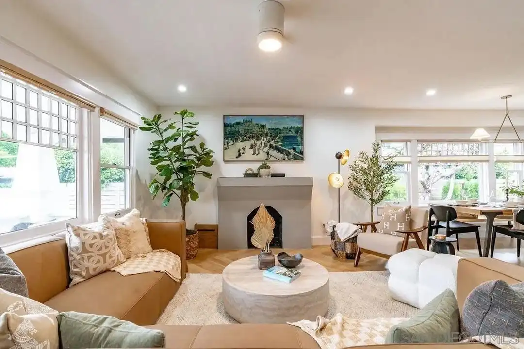725 Pennsylvania Ave – photo 1