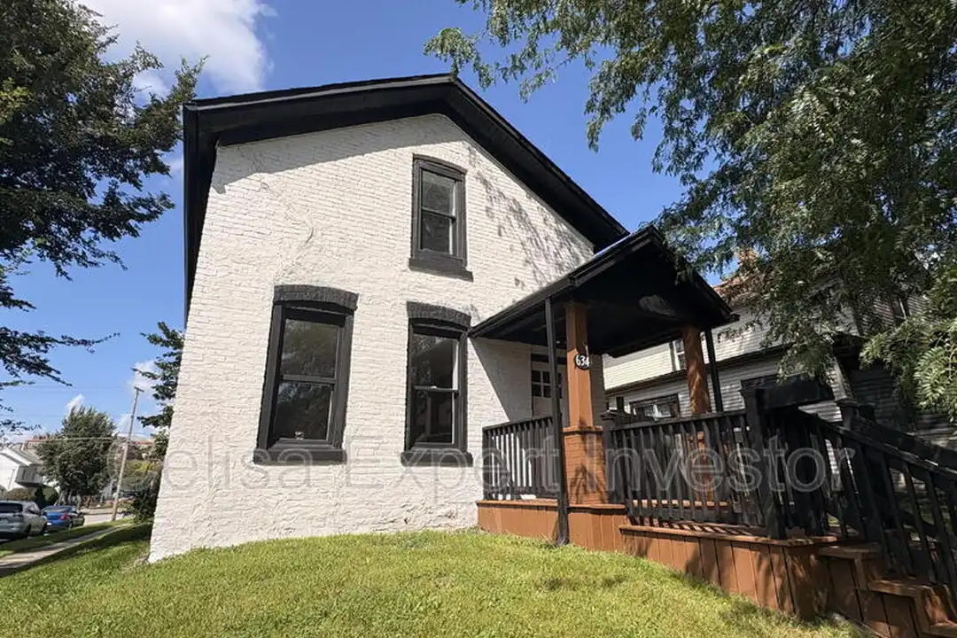 634 Walnut St – photo 1