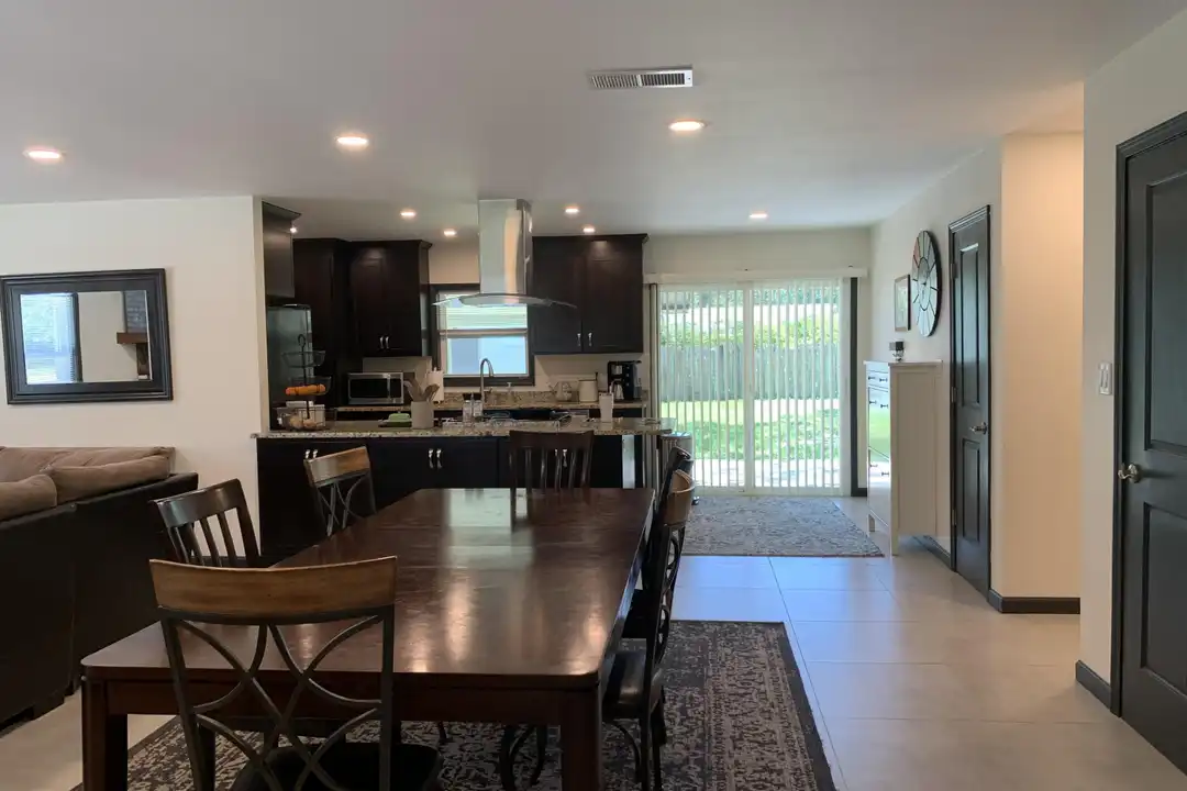 263 Mississippi Ave - More