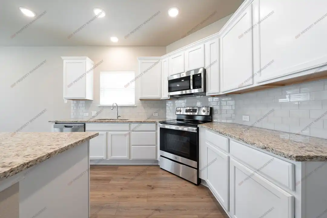 5305 Friars Lp - View 6