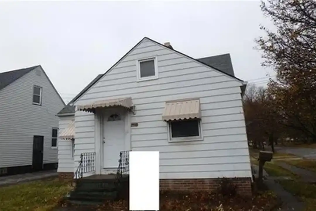 3938 W 130th St – photo 1