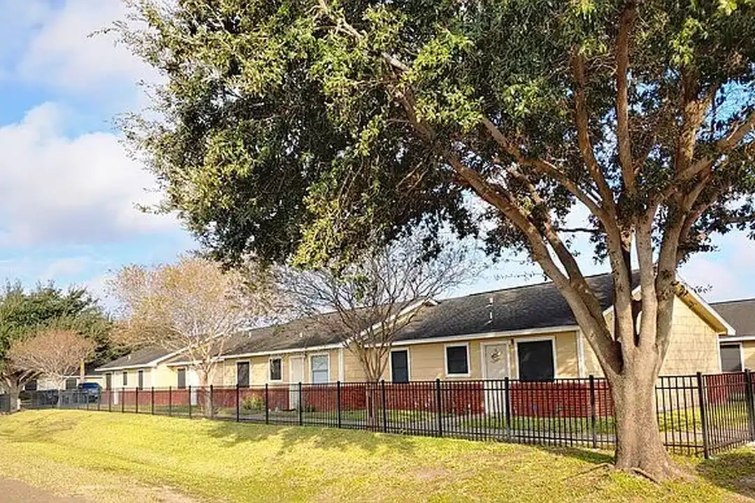 Sun Meadow Apartments - View 2