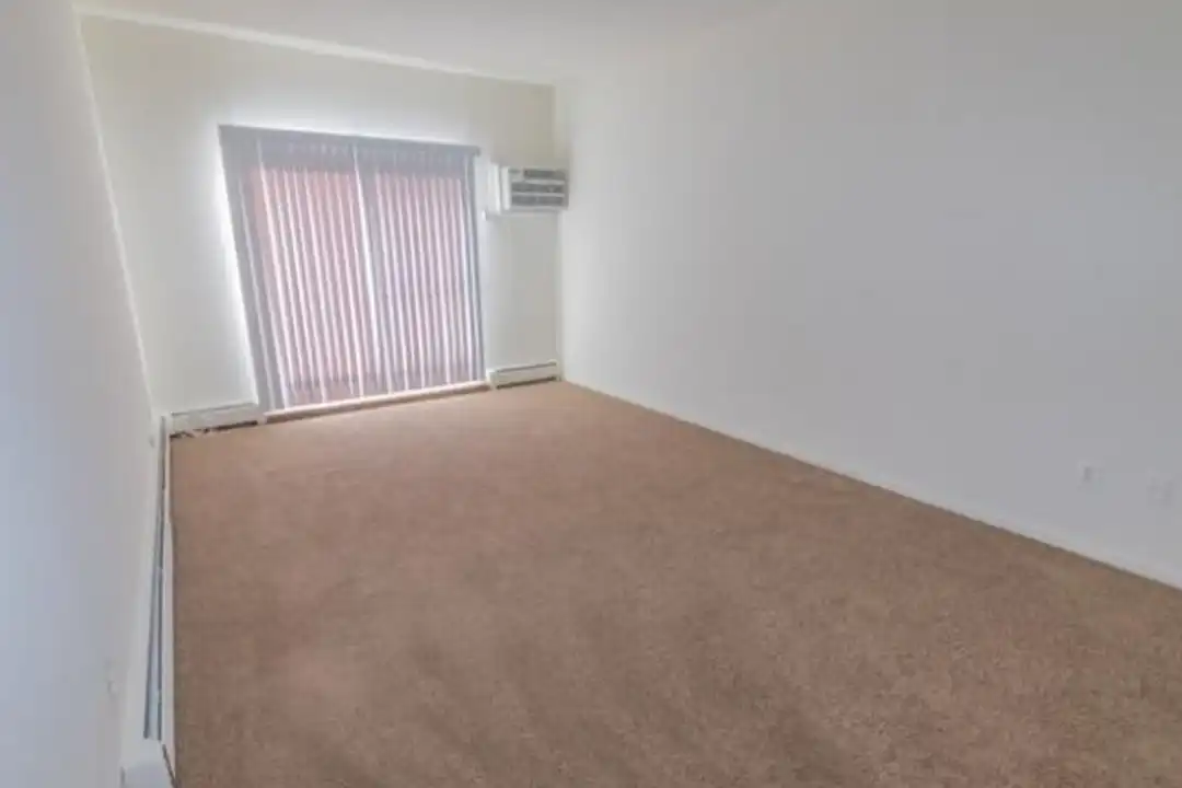30 E Jefferson St - View 5
