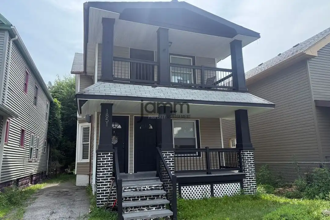 1851 W 52nd St – photo 1