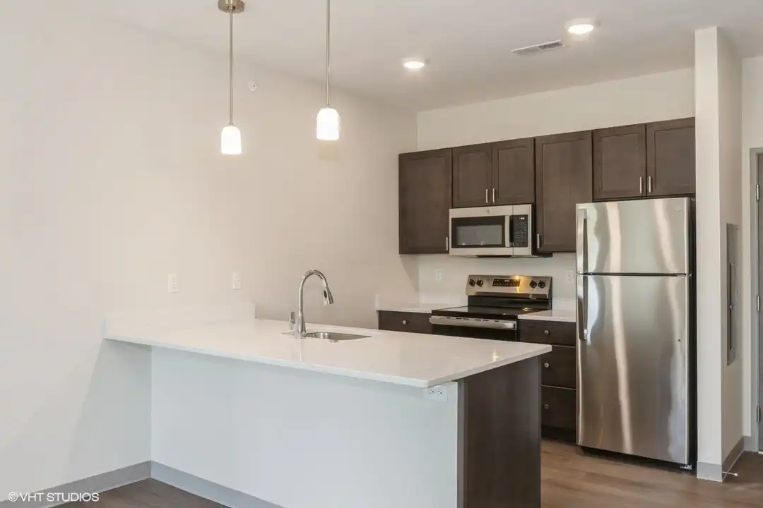 Apartment in Cedar Rapids - More