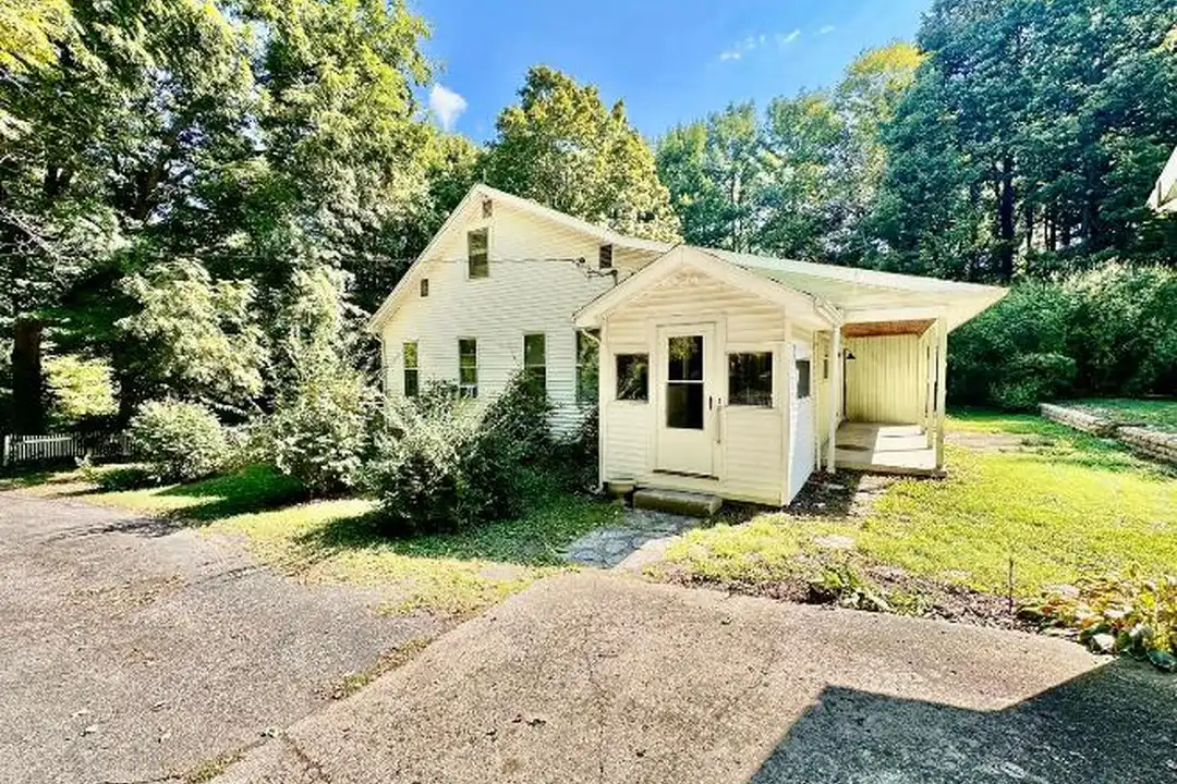 7115 Tice Rd – photo 1 of 22