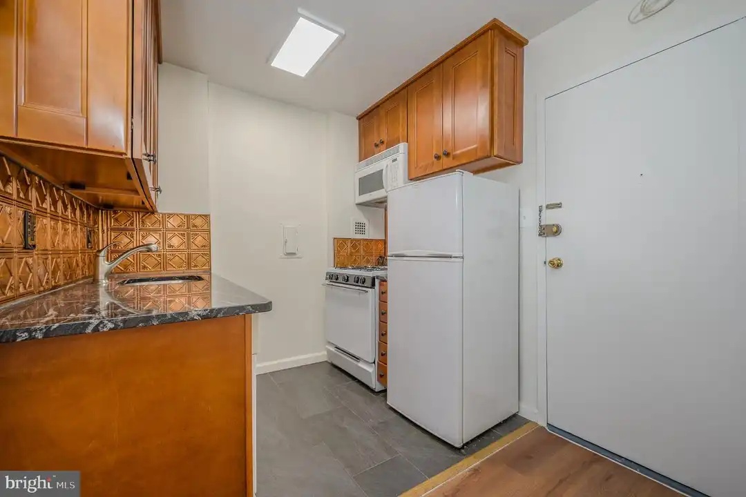 922 24th St NW unit 414 - View 6