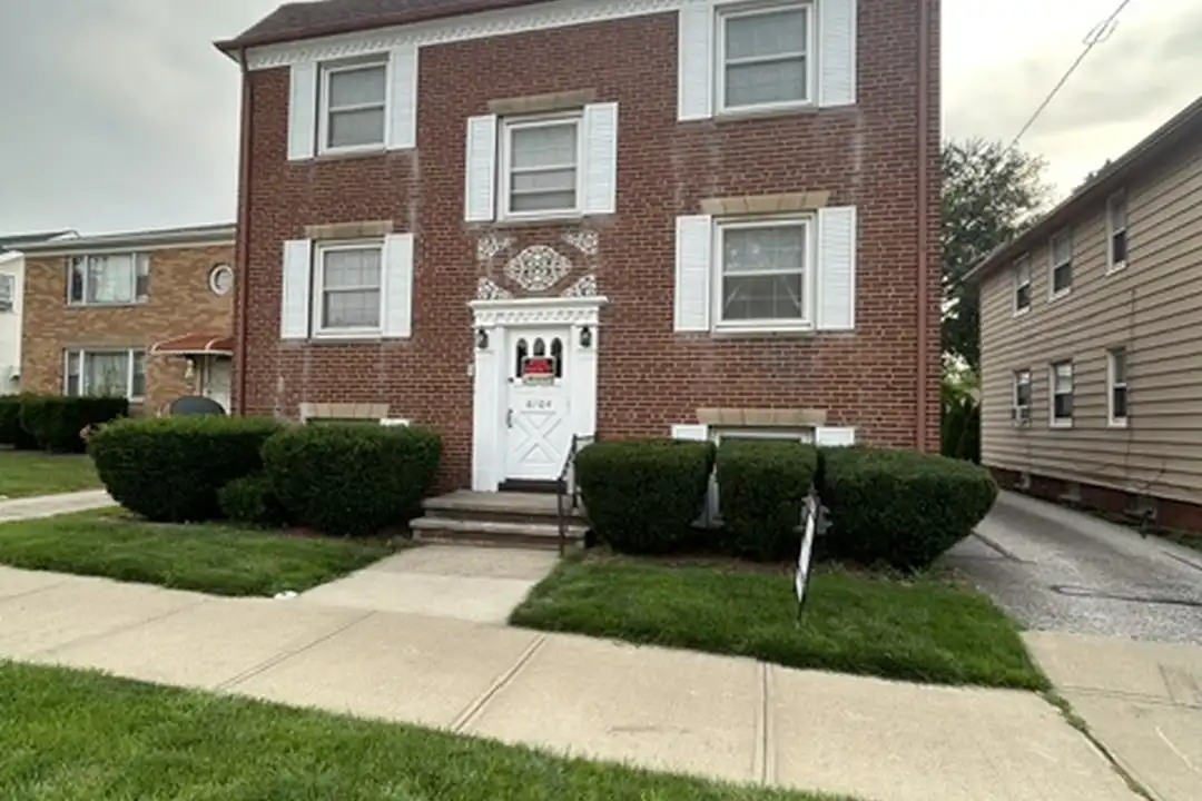 6104 Ridge Rd unit 4 – photo 1